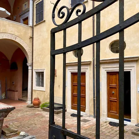 Il Cortile In Centro شقة بيزارو