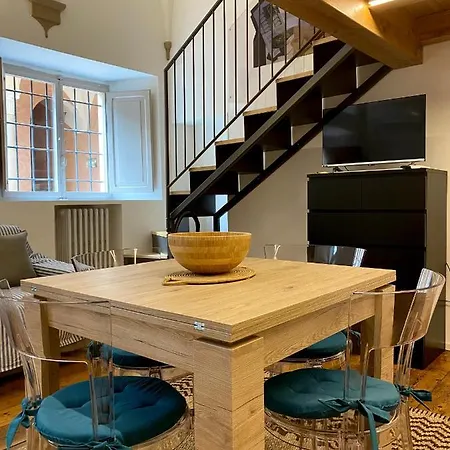 Il Cortile In Centro * Pesaro